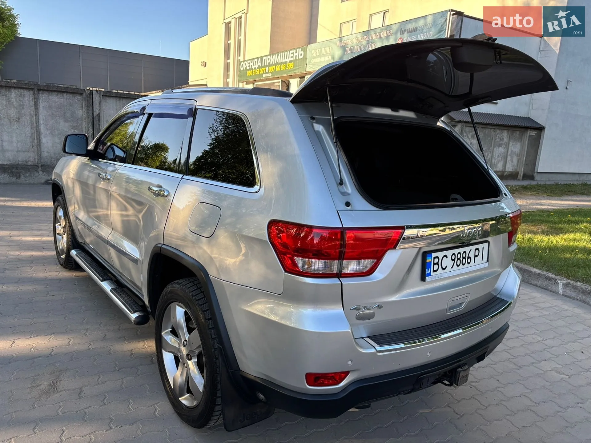 2011 Jeep Grand Cherokee - мініатюра 14