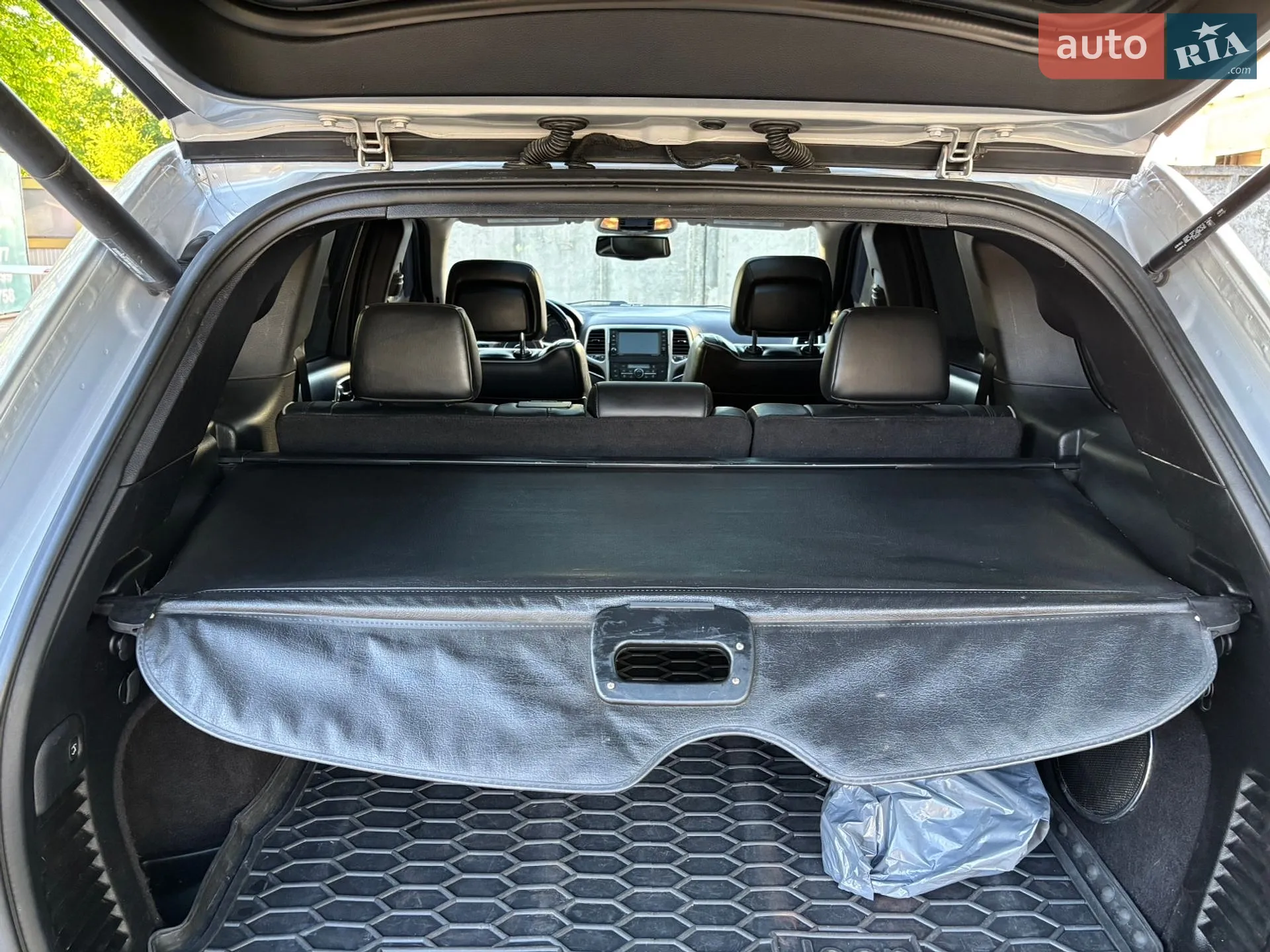 2011 Jeep Grand Cherokee - мініатюра 44