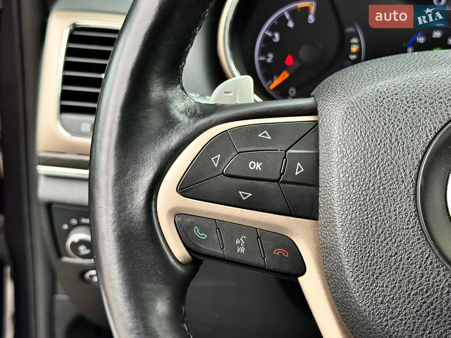 2014 Jeep Grand Cherokee - мініатюра 45