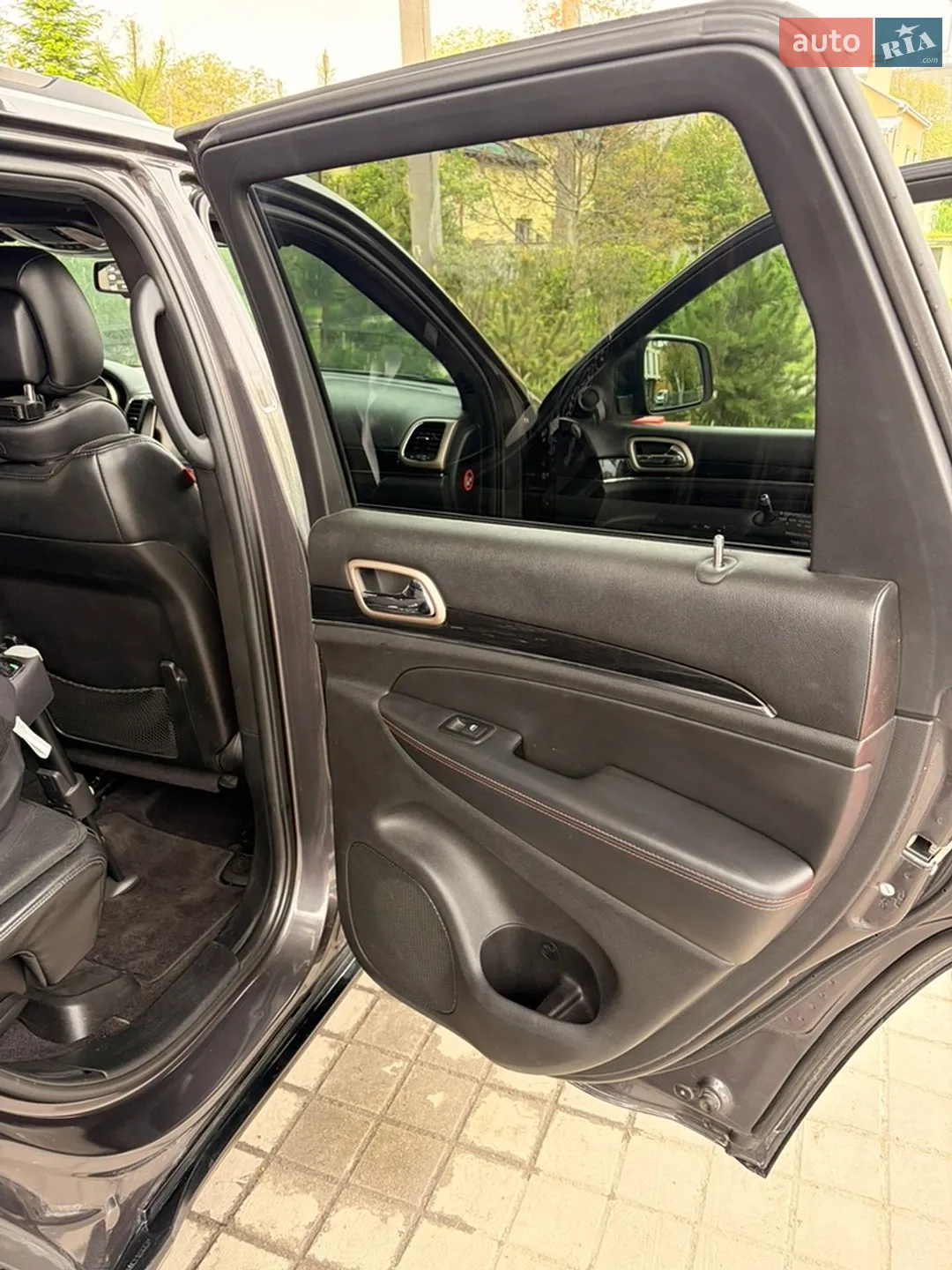 2016 Jeep Grand Cherokee - мініатюра 18