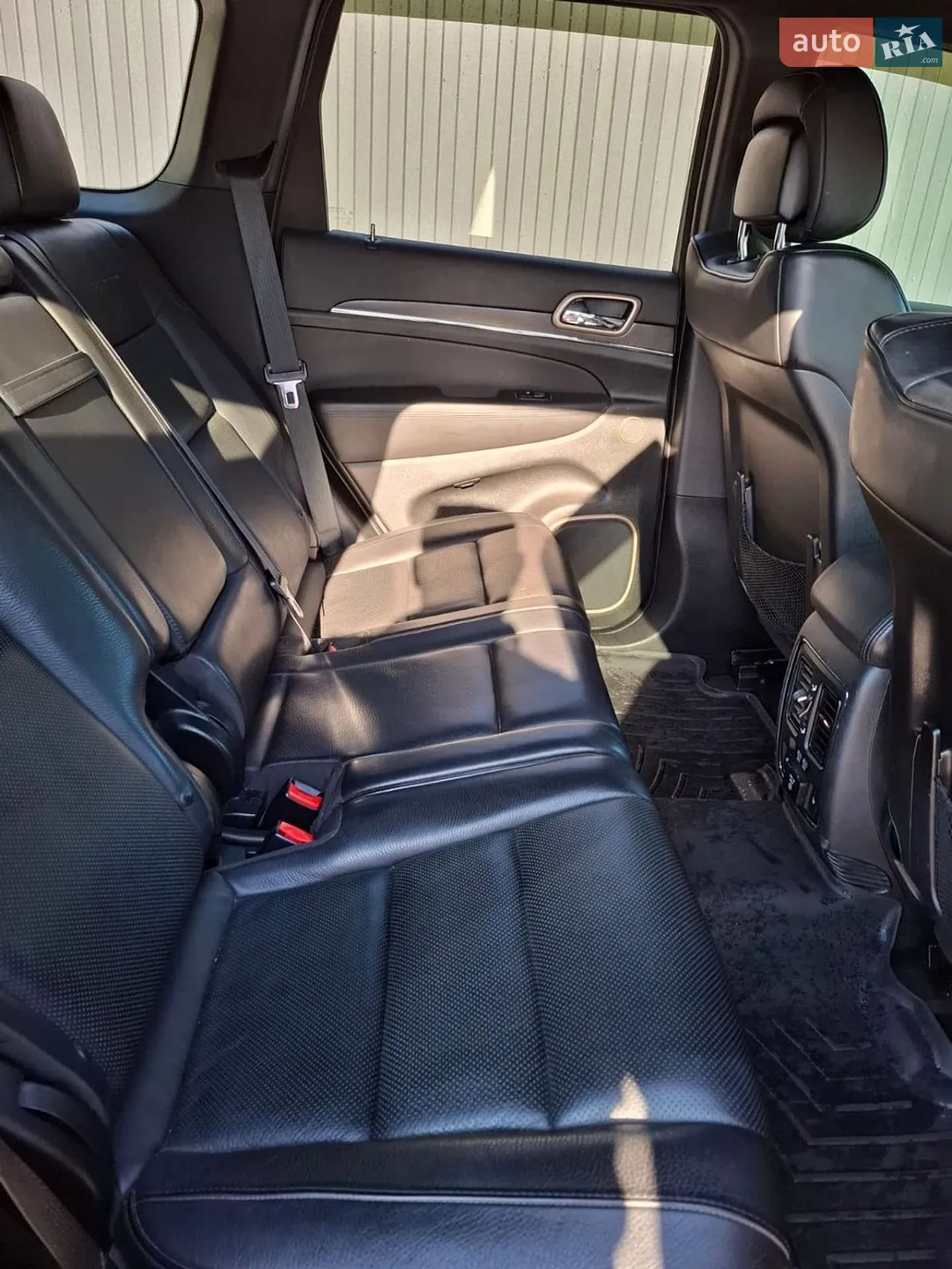 2014 Jeep Grand Cherokee - мініатюра 28