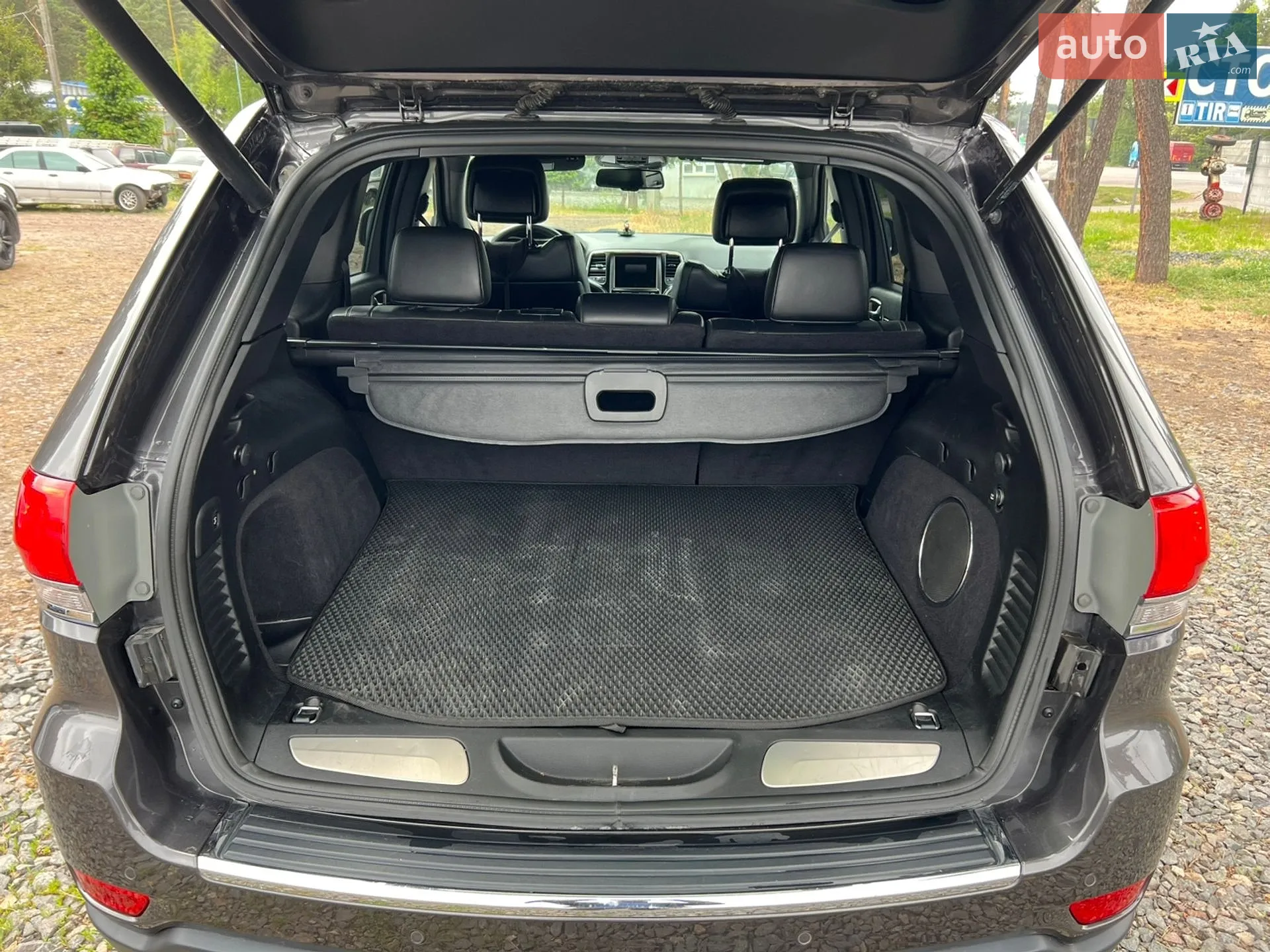 2014 Jeep Grand Cherokee - мініатюра 35