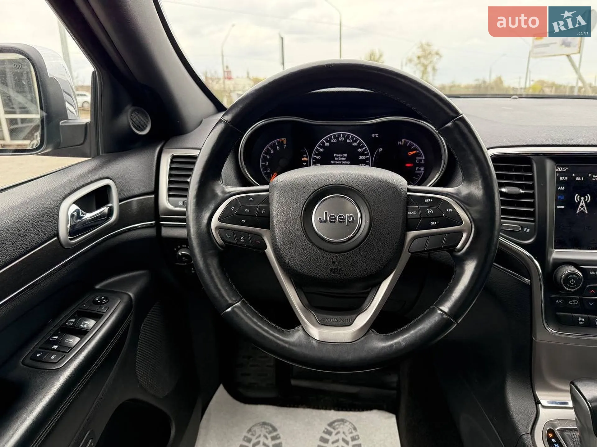 2018 Jeep Grand Cherokee - мініатюра 16