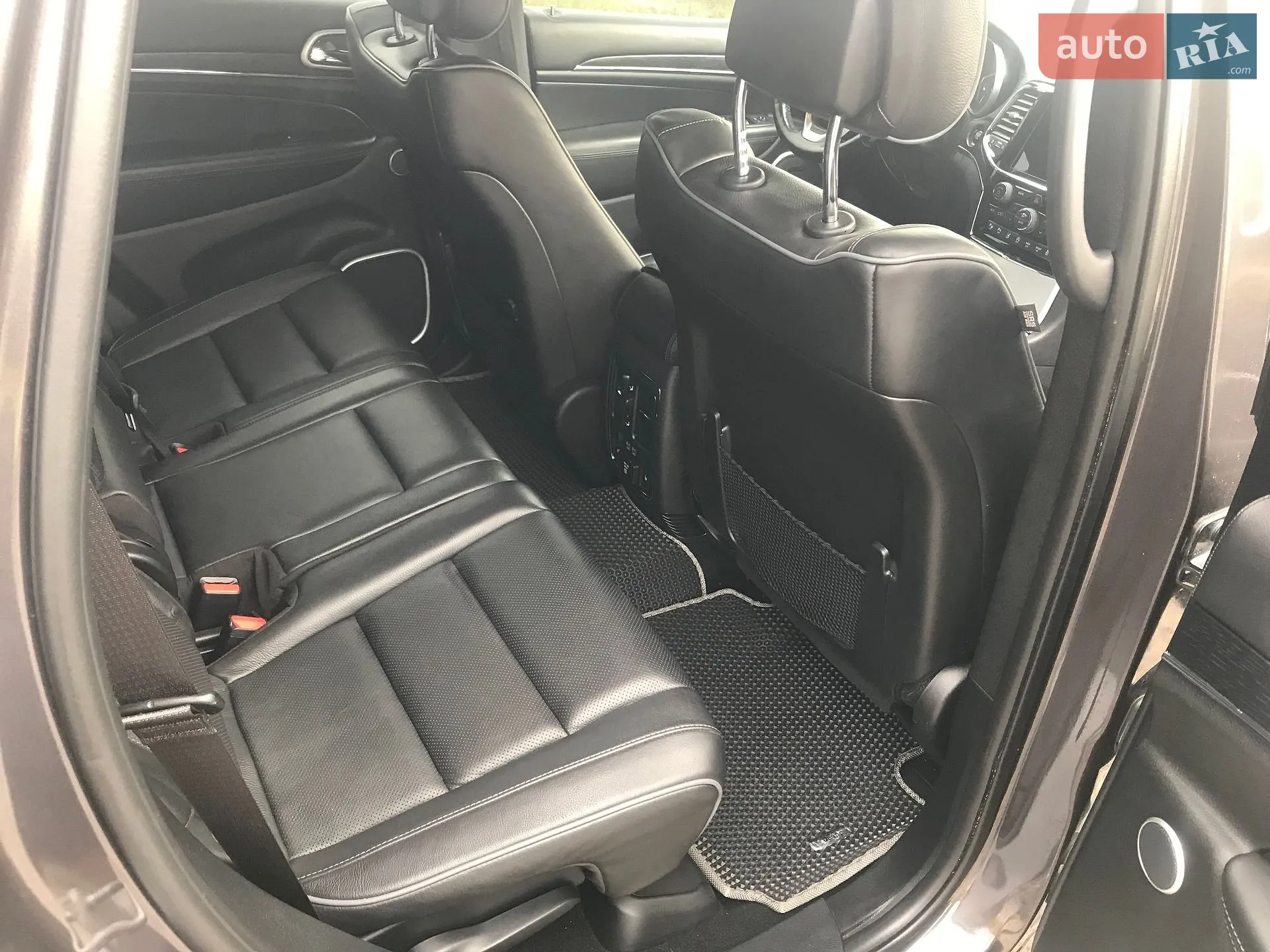 2020 Jeep Grand Cherokee - мініатюра 18