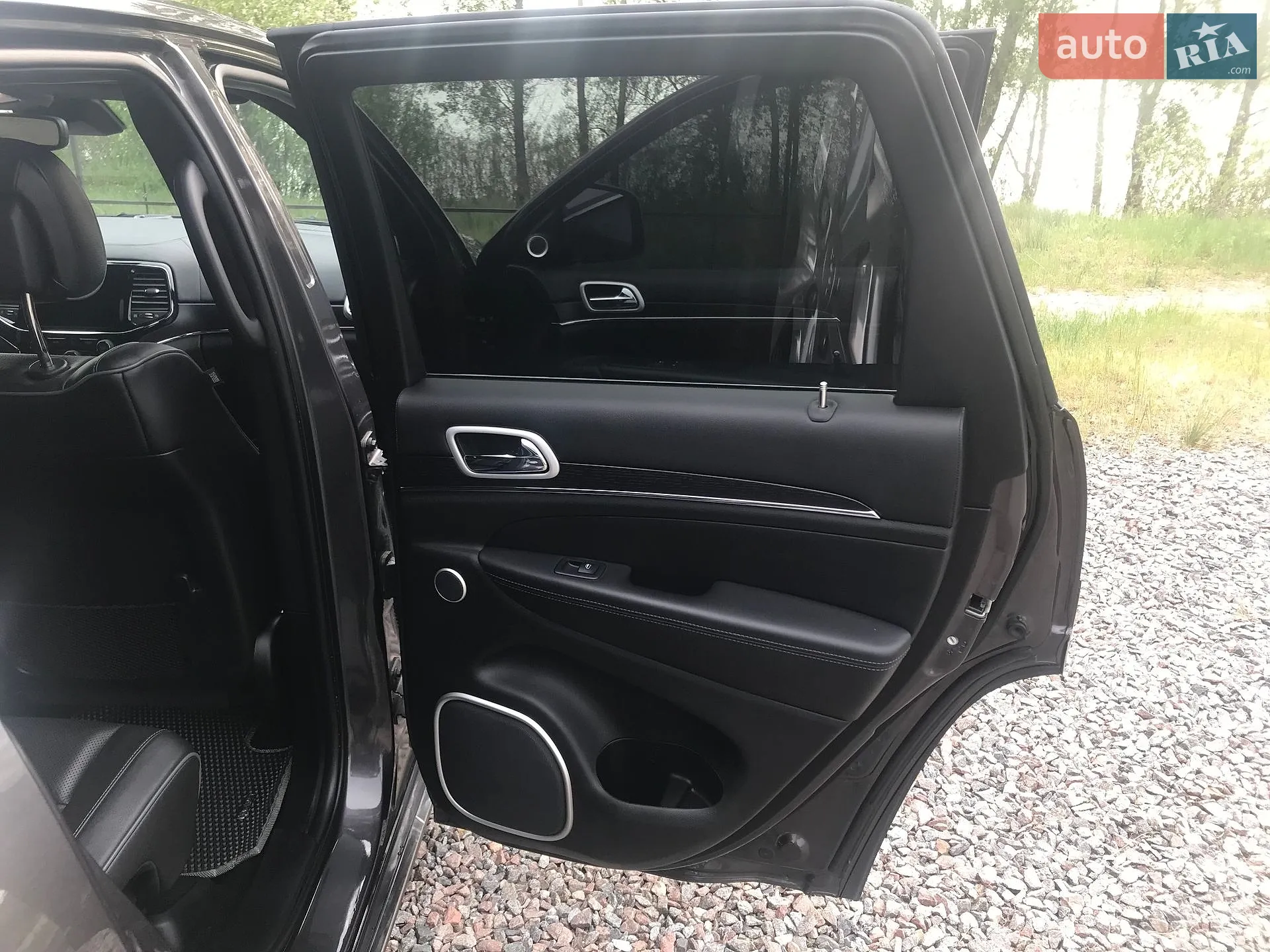 2020 Jeep Grand Cherokee - мініатюра 19