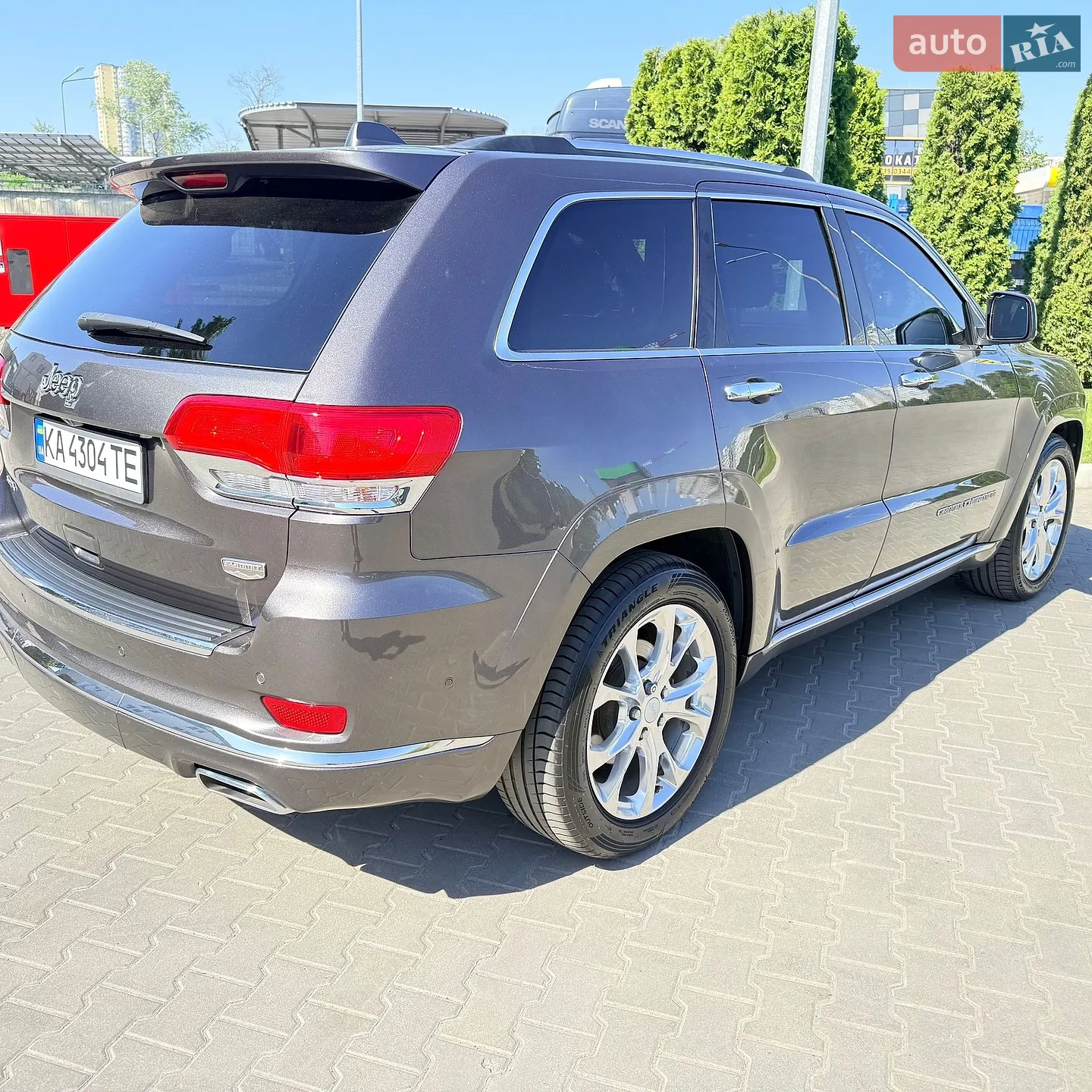 2020 Jeep Grand Cherokee - мініатюра 35