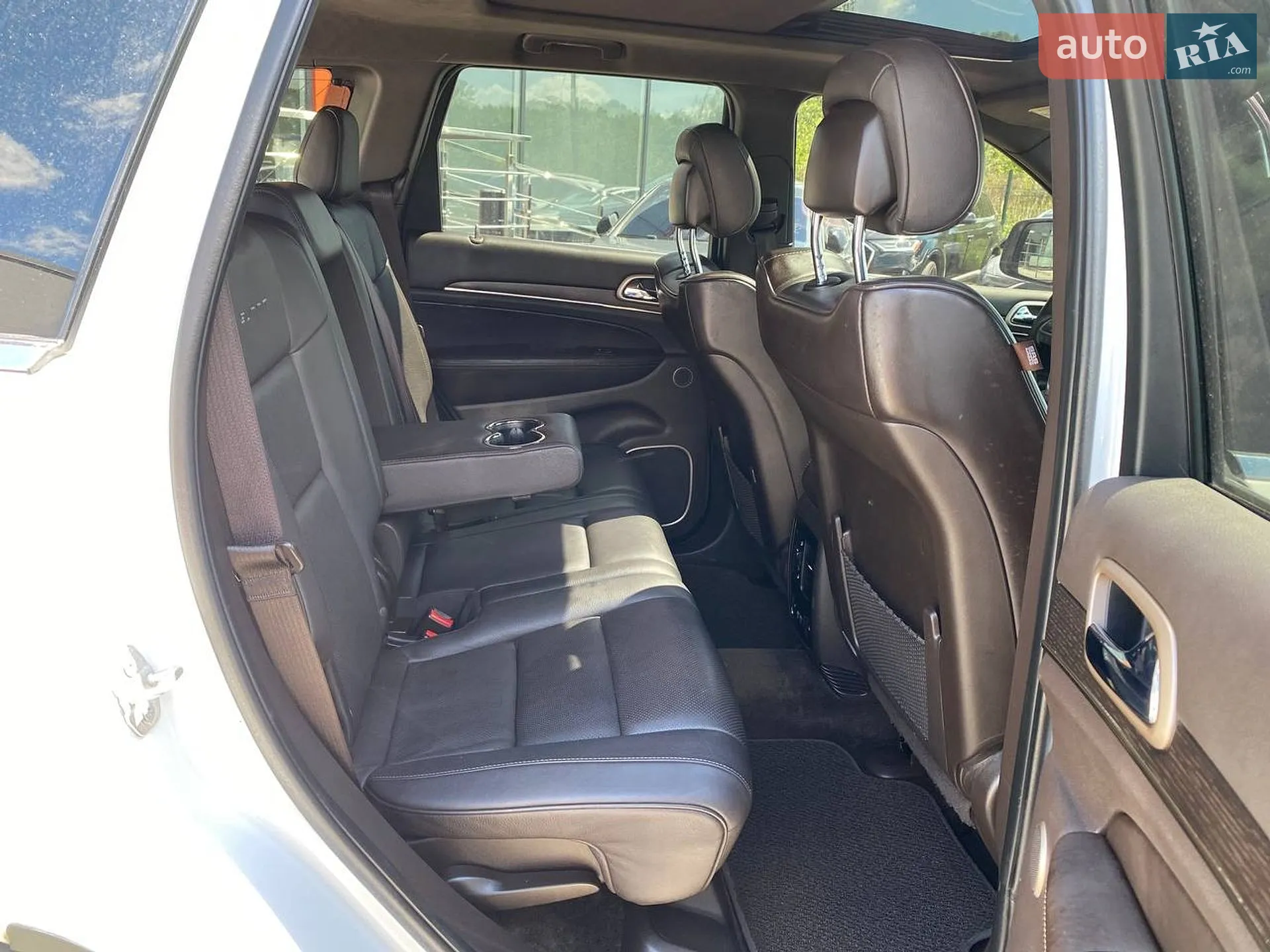 2015 Jeep Grand Cherokee - мініатюра 27