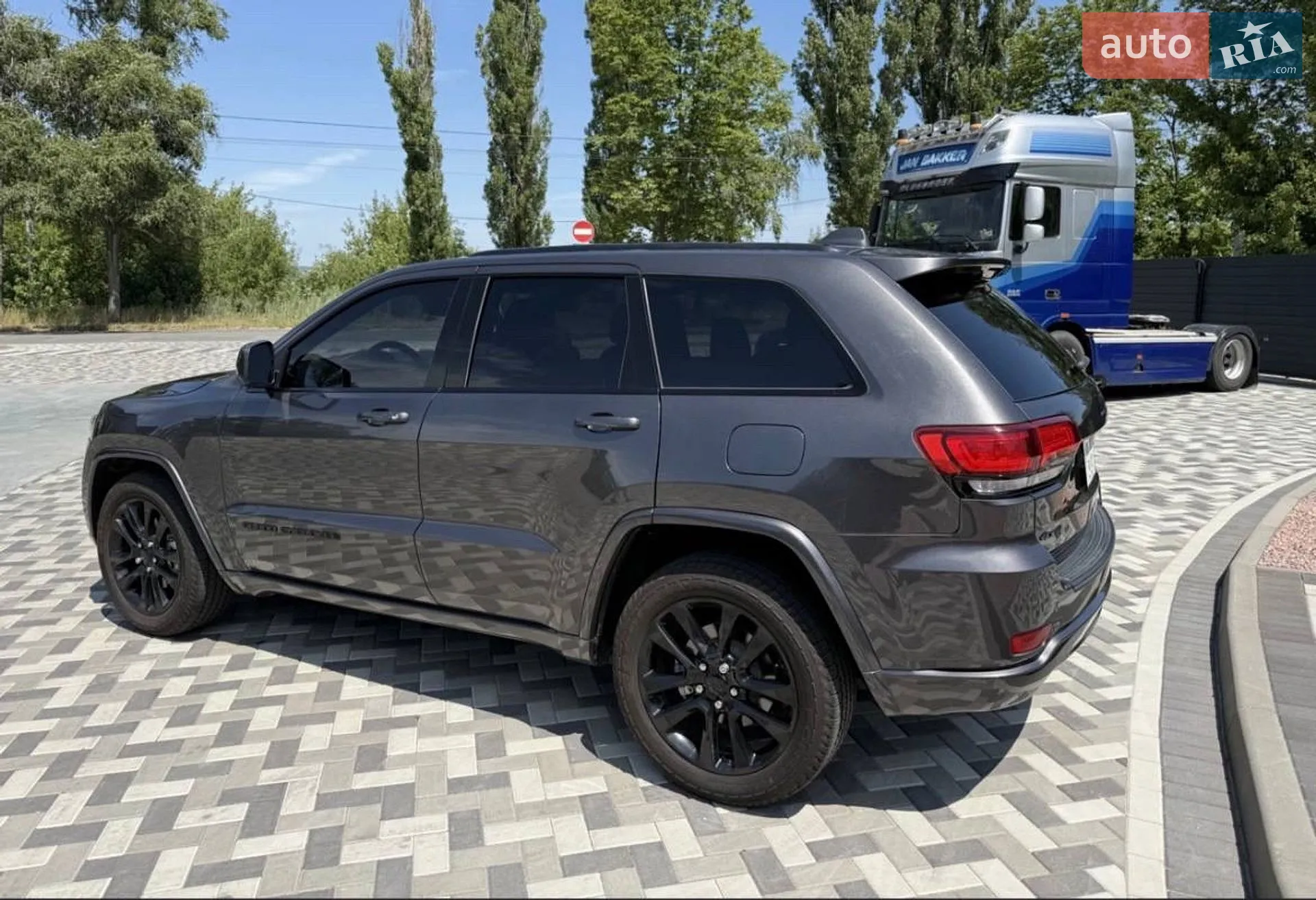 2018 Jeep Grand Cherokee - мініатюра 15