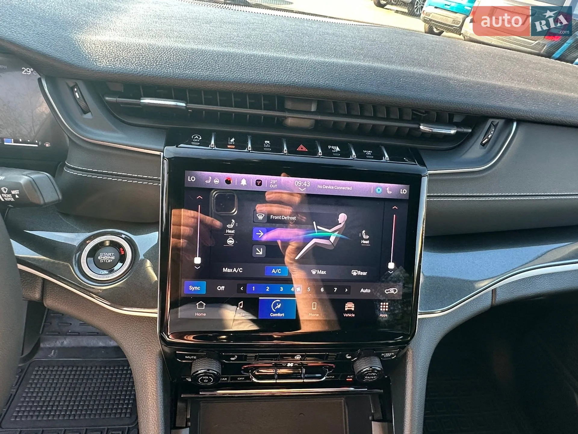 2022 Jeep Grand Cherokee - мініатюра 26