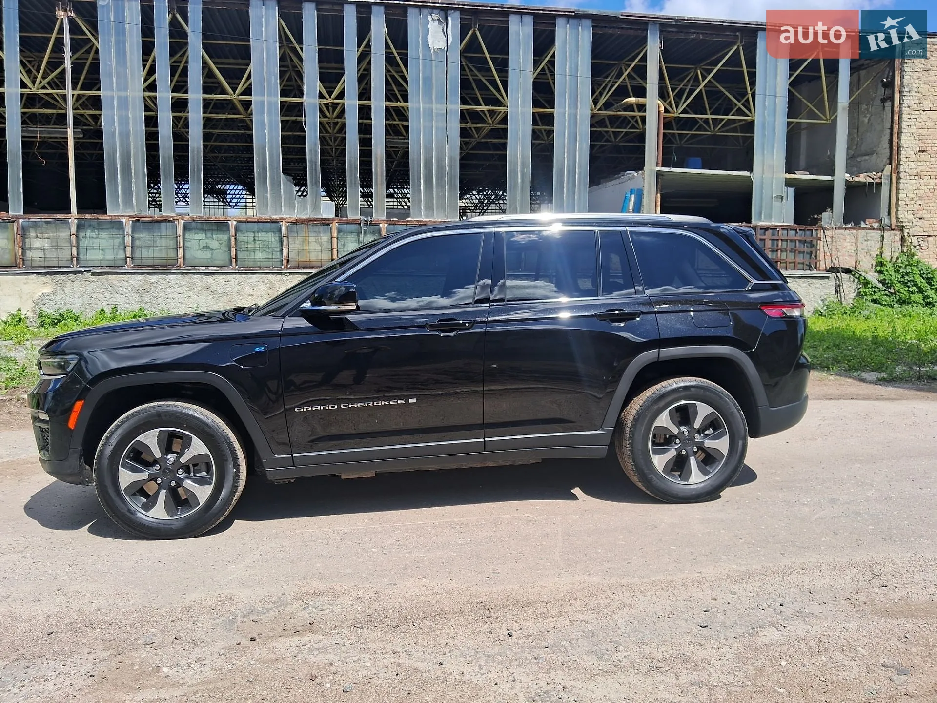 2022 Jeep Grand Cherokee - мініатюра 16