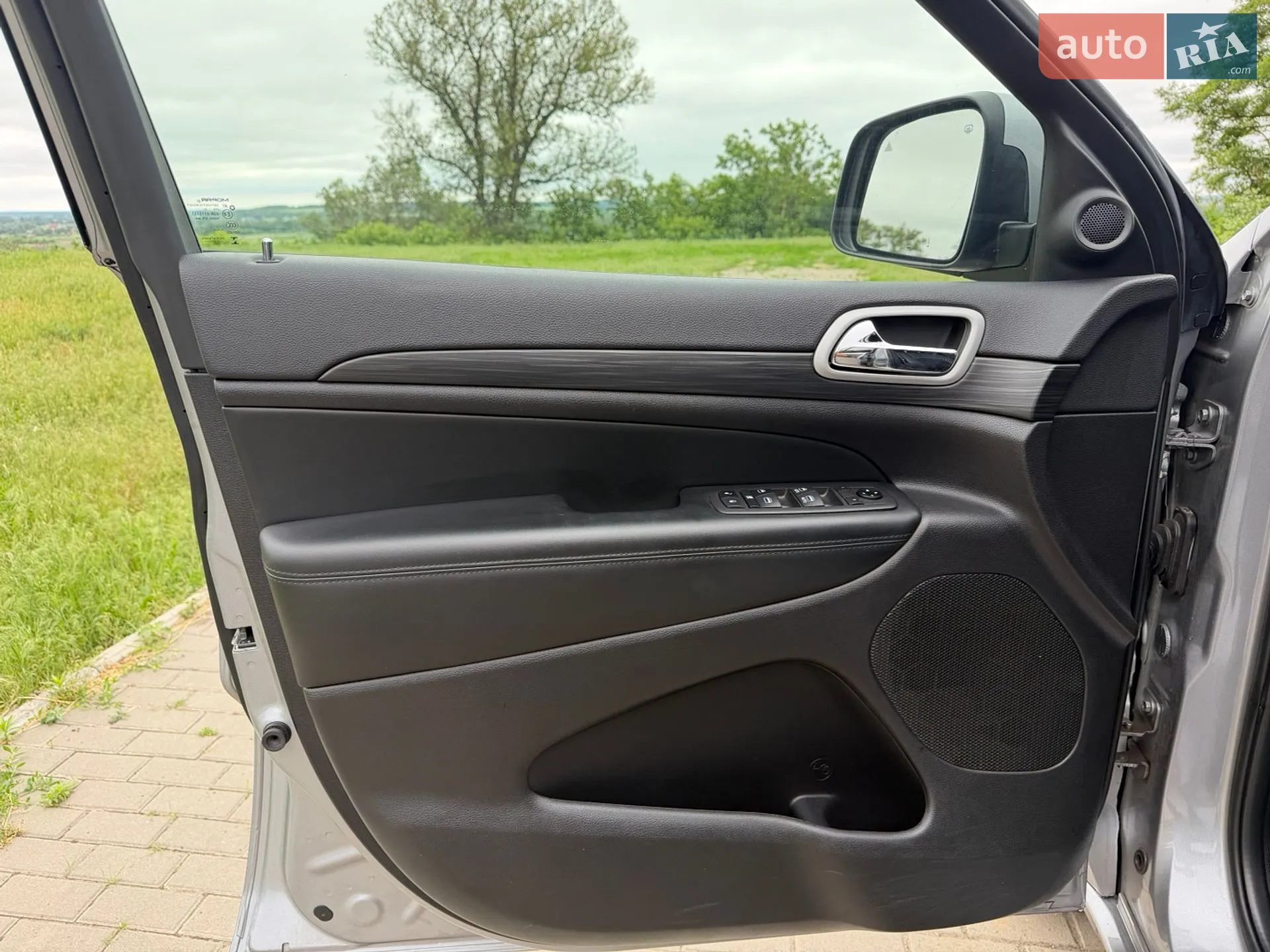 2021 Jeep Grand Cherokee - мініатюра 29