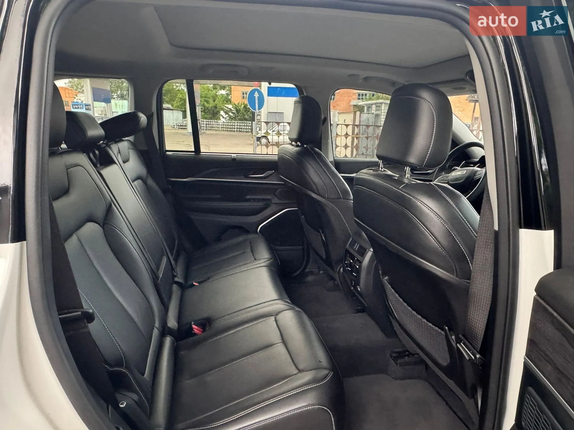 2023 Jeep Grand Cherokee - мініатюра 42