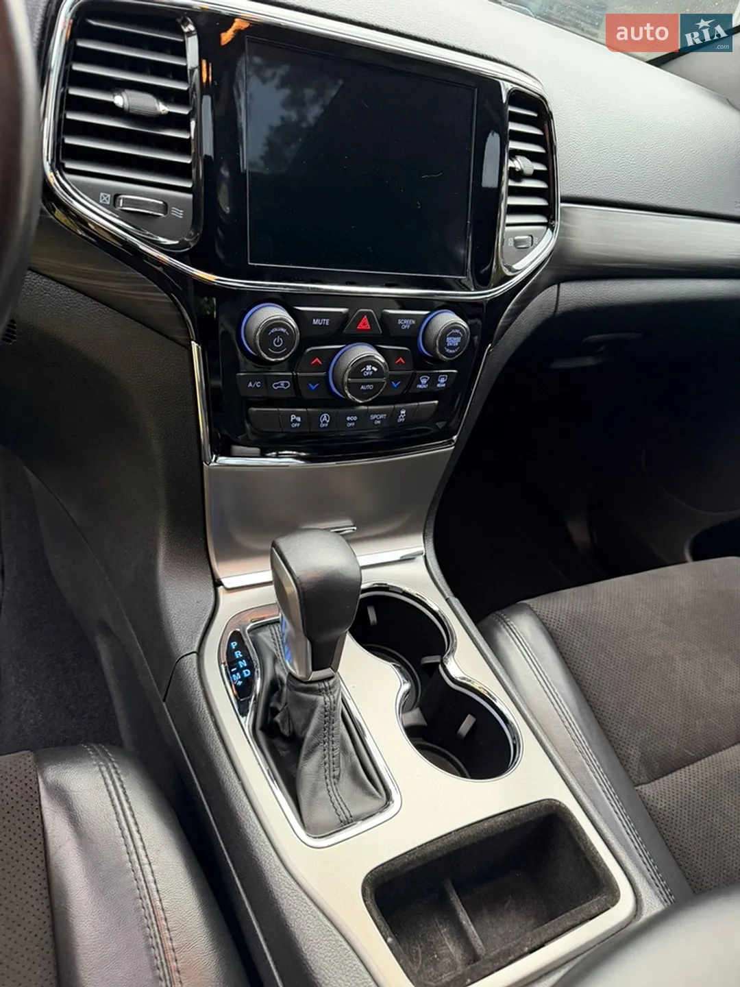 2019 Jeep Grand Cherokee - мініатюра 28
