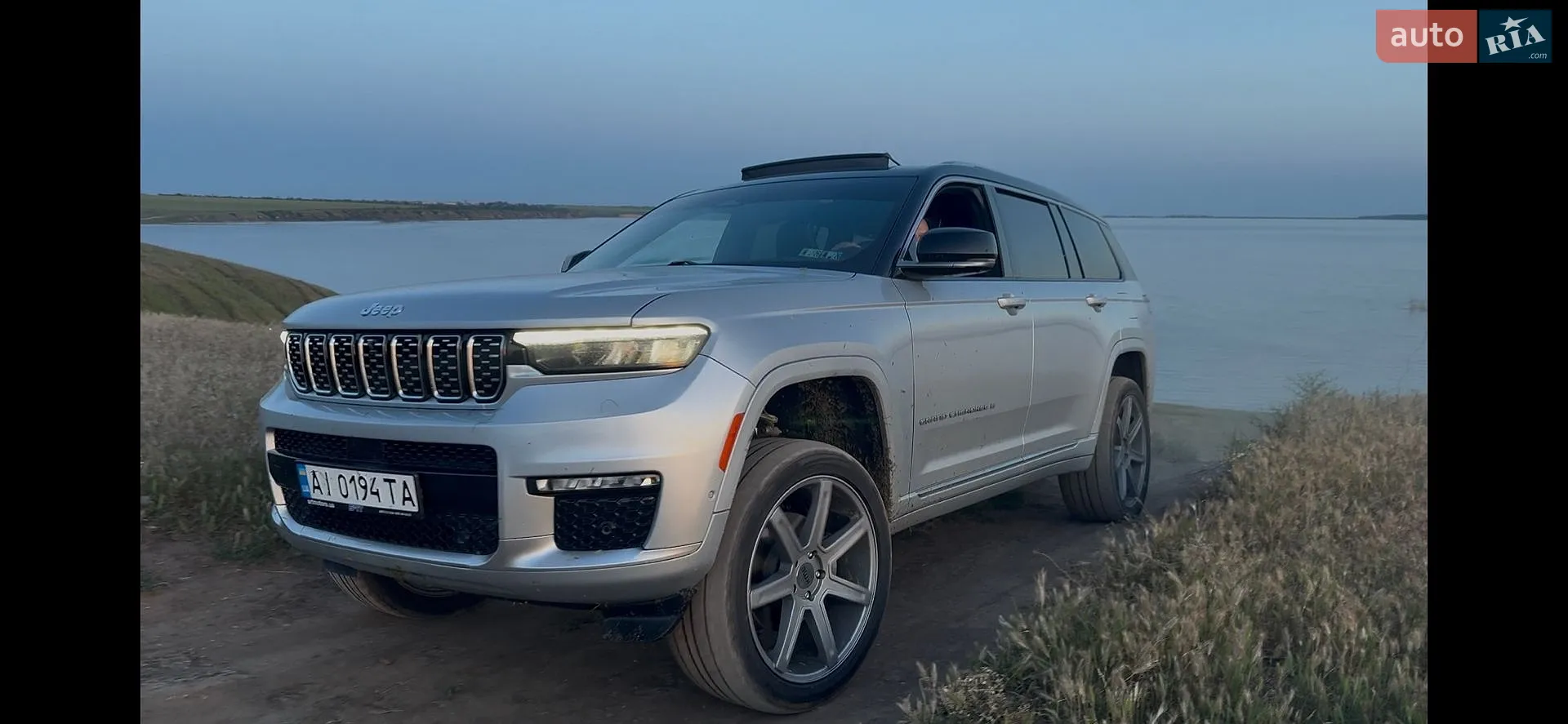 2022 Jeep Grand Cherokee - мініатюра 12