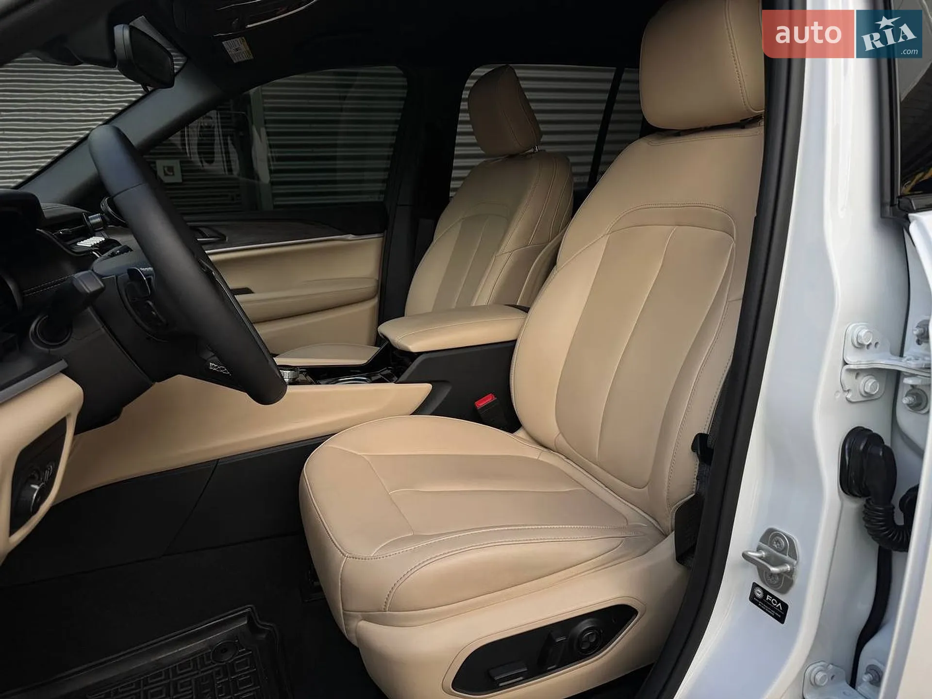 2023 Jeep Grand Cherokee - мініатюра 8