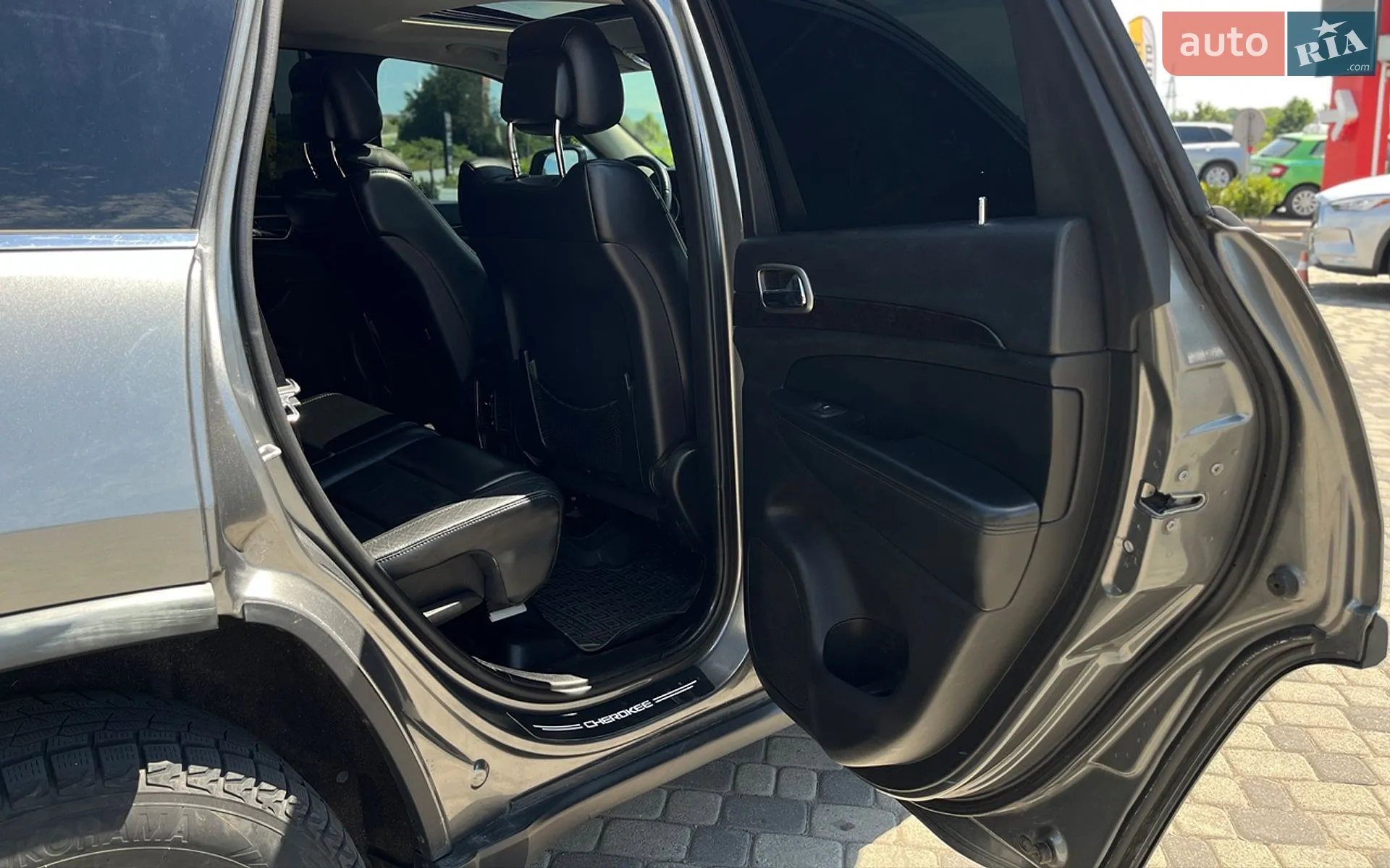 2012 Jeep Grand Cherokee - мініатюра 30