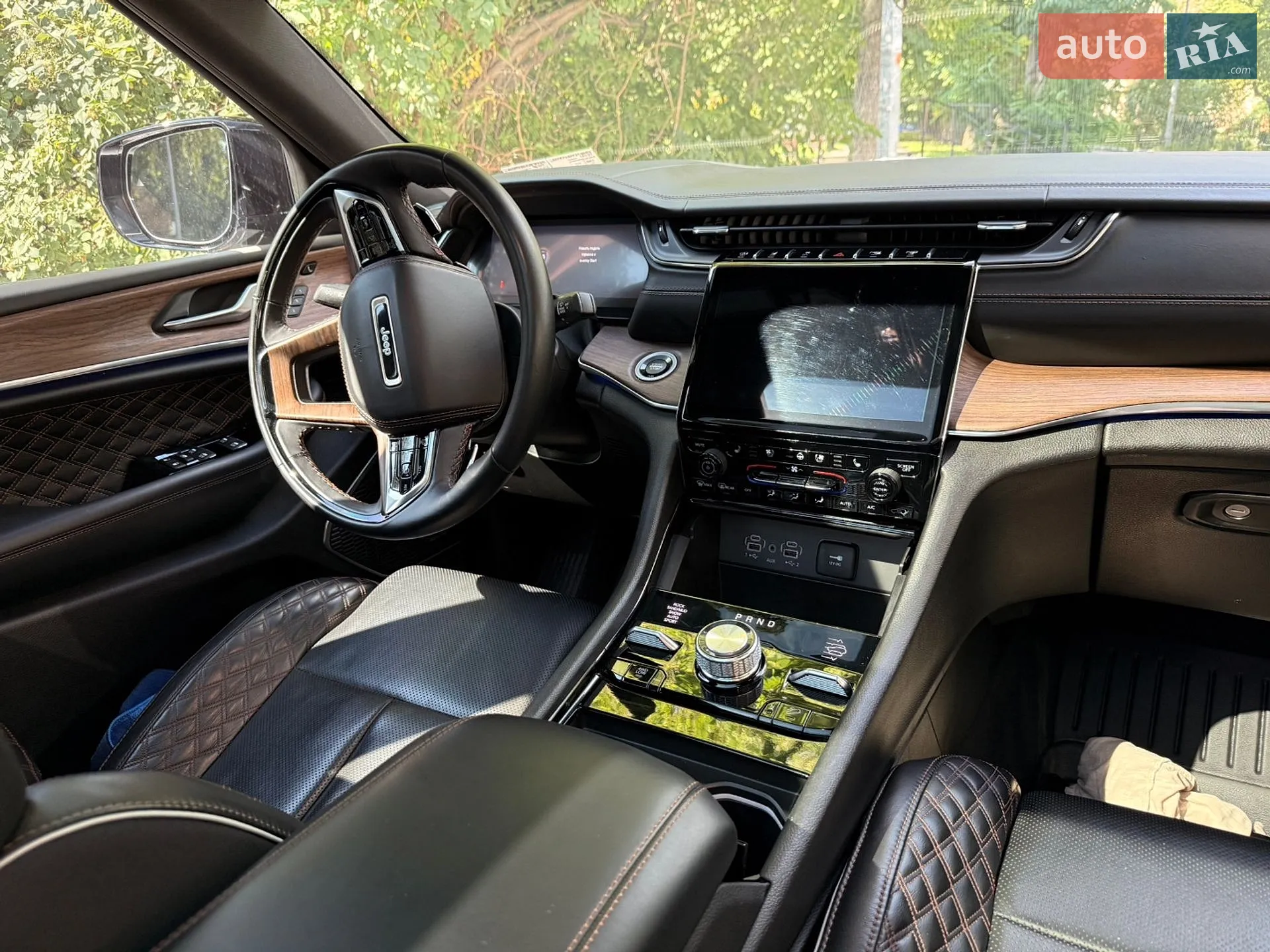 2022 Jeep Grand Cherokee - мініатюра 31