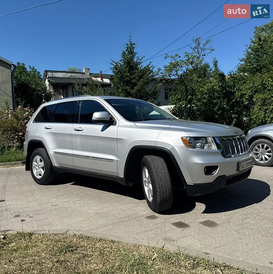 2011 Jeep Grand Cherokee - мініатюра 27