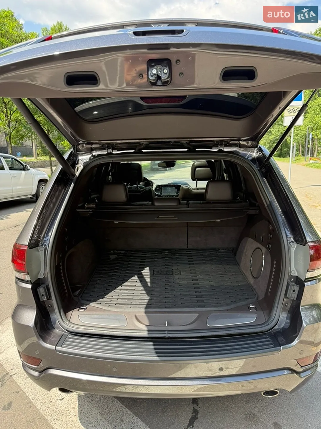 2019 Jeep Grand Cherokee - мініатюра 14