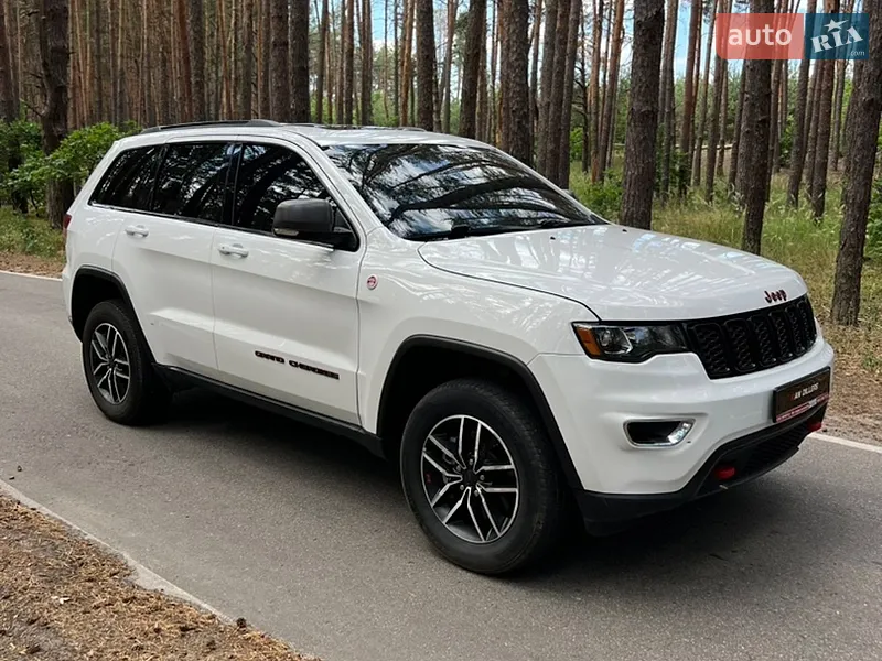 Jeep Grand Cherokee 2021 VIN 1C4RJFLG3MC646573 фото оголошення 4 з 67