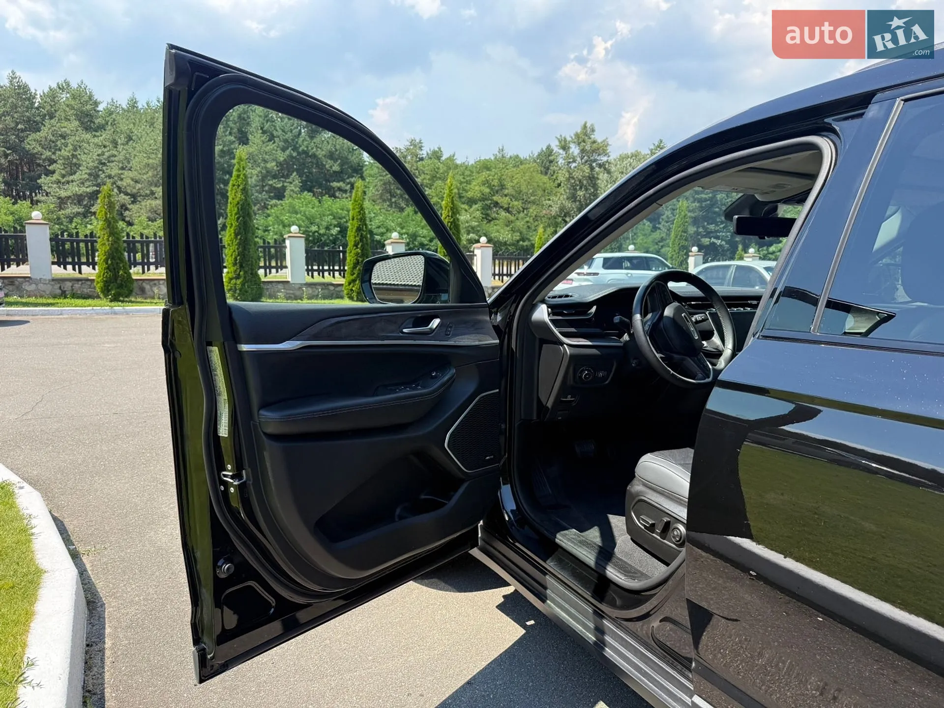 2022 Jeep Grand Cherokee - мініатюра 16