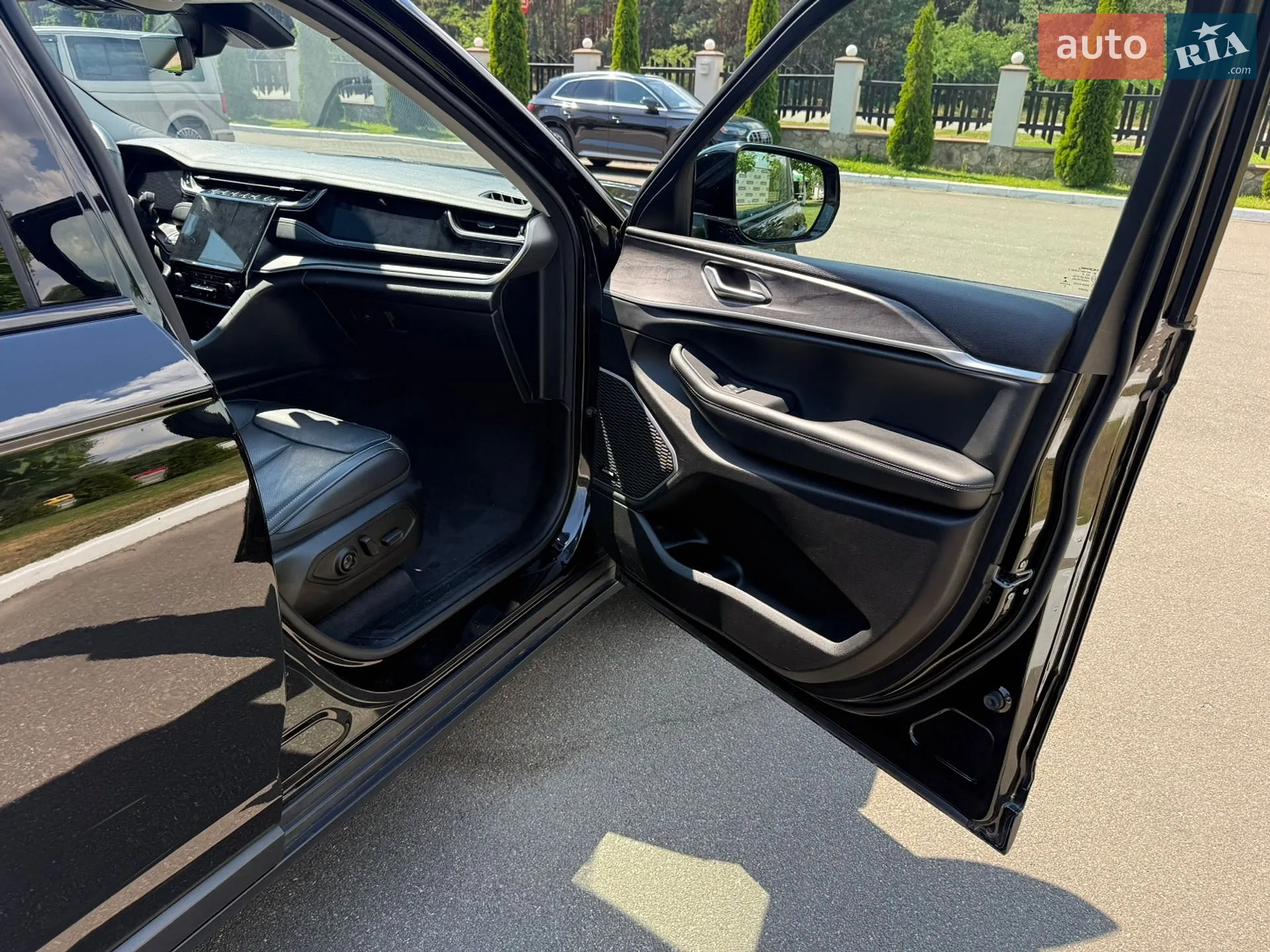 2022 Jeep Grand Cherokee - мініатюра 31