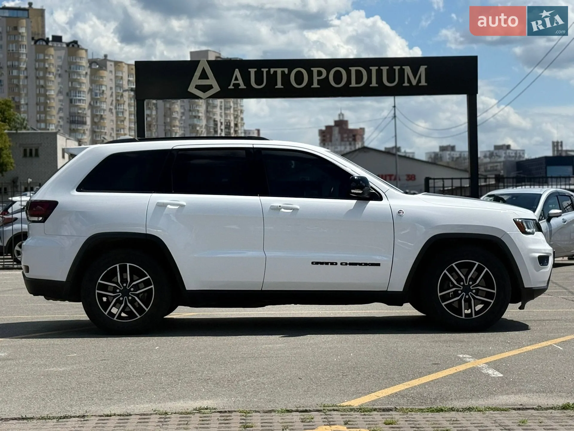2020 Jeep Grand Cherokee - мініатюра 4