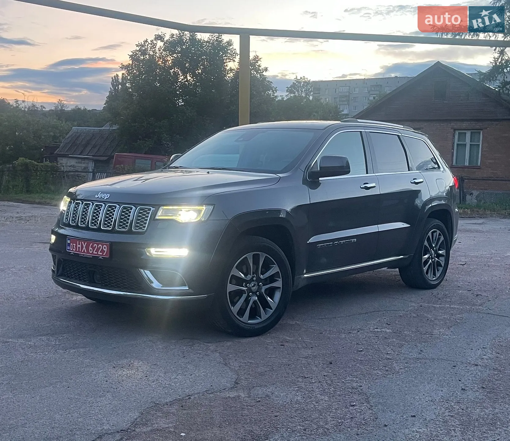 2017 Jeep Grand Cherokee - мініатюра 16