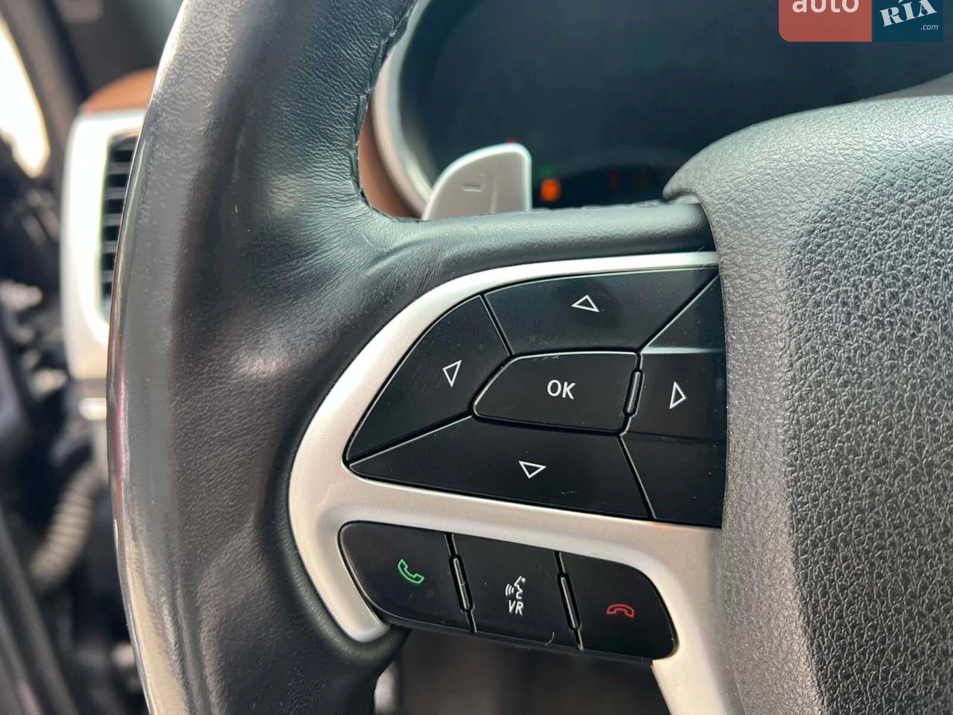 2018 Jeep Grand Cherokee - мініатюра 29