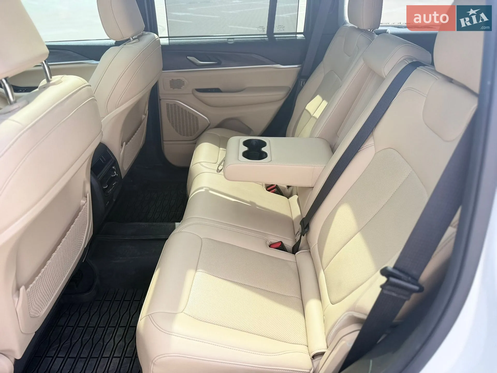 2022 Jeep Grand Cherokee - мініатюра 21