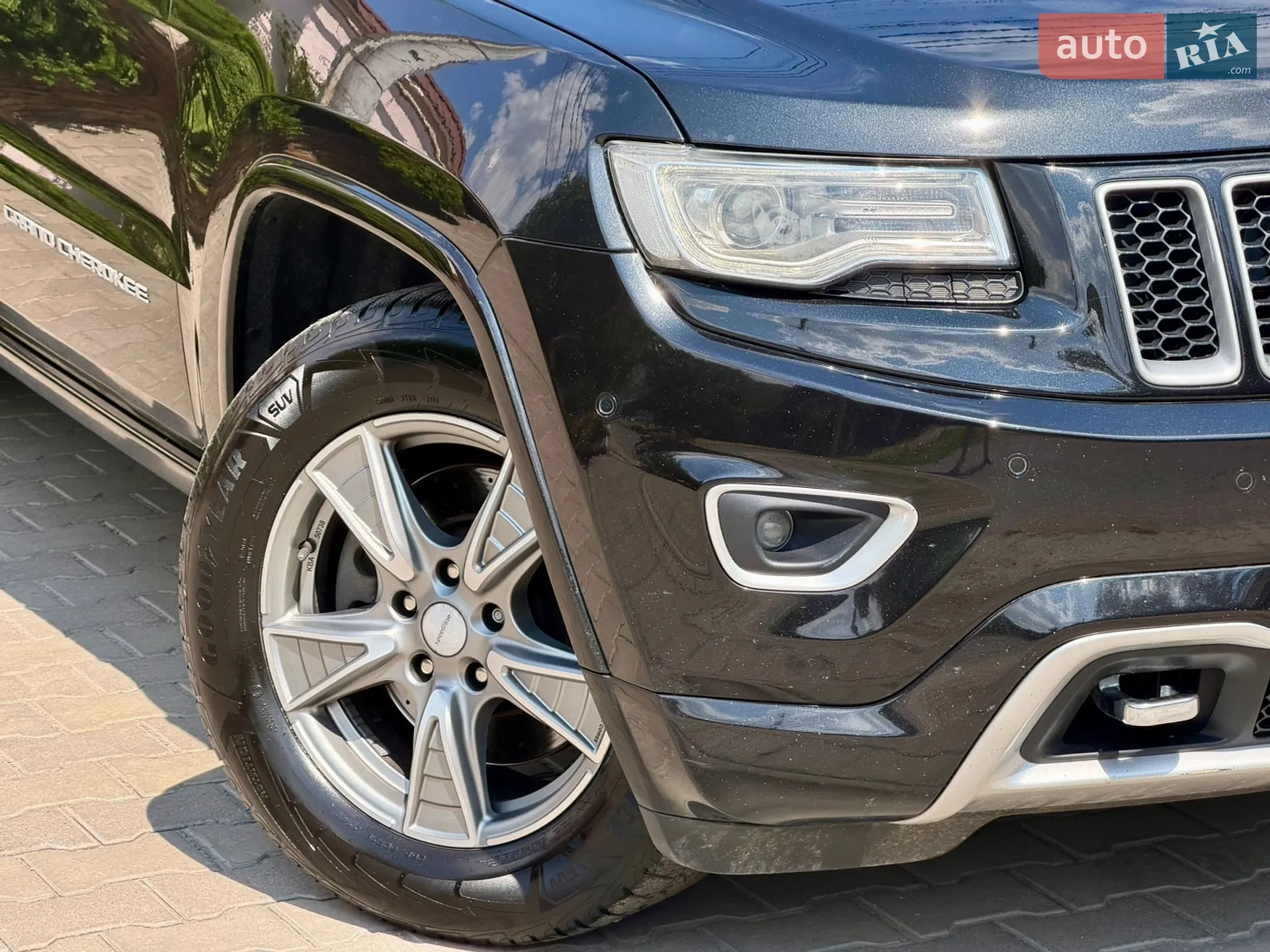 2015 Jeep Grand Cherokee - мініатюра 28