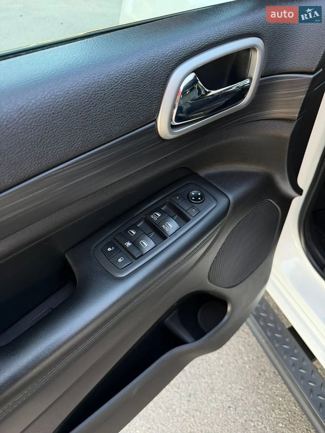 2019 Jeep Grand Cherokee - мініатюра 26