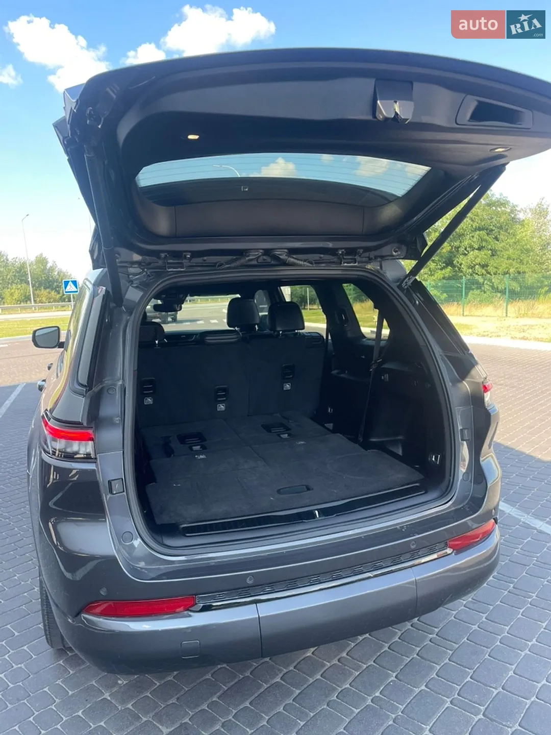 2023 Jeep Grand Cherokee - мініатюра 8