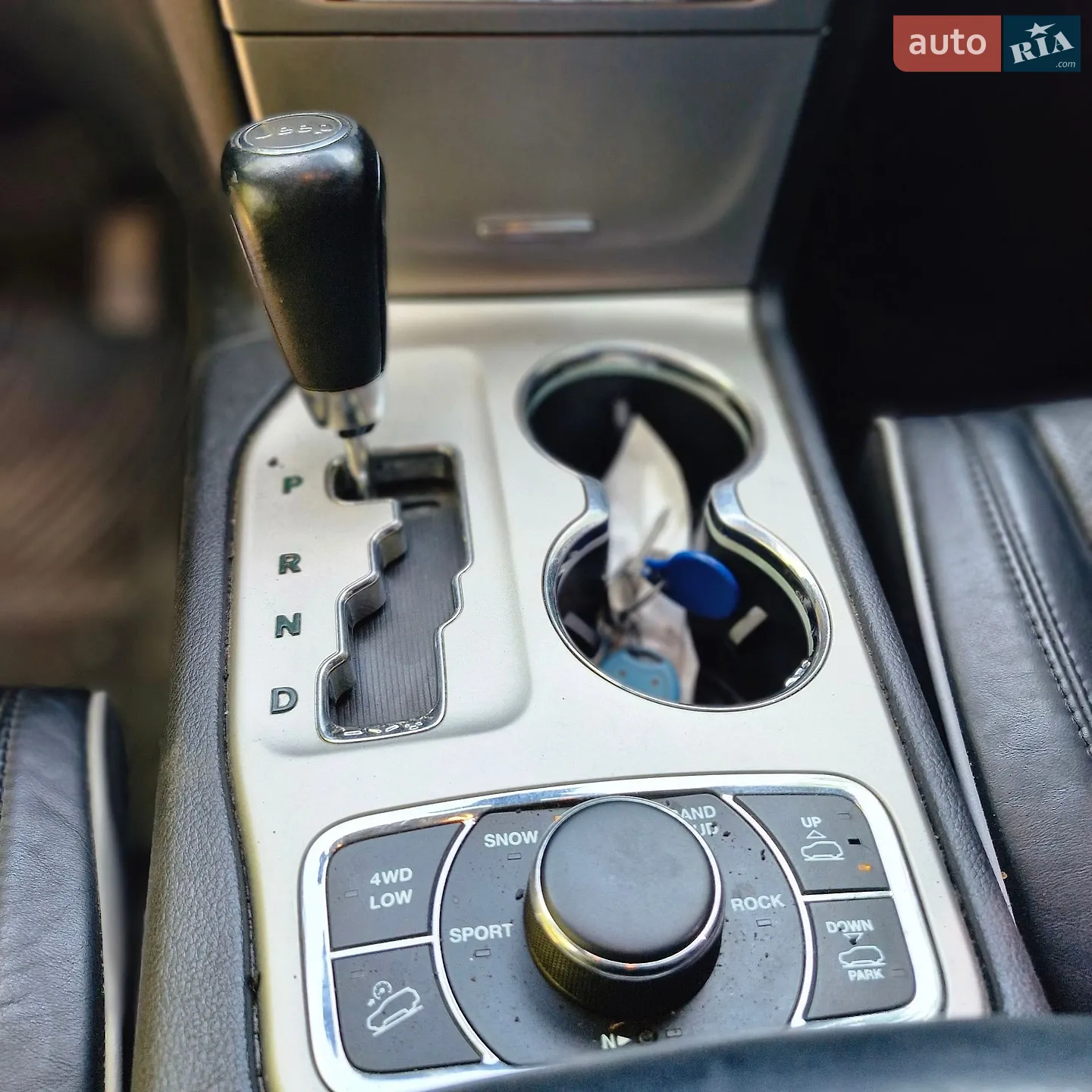 2011 Jeep Grand Cherokee - мініатюра 21