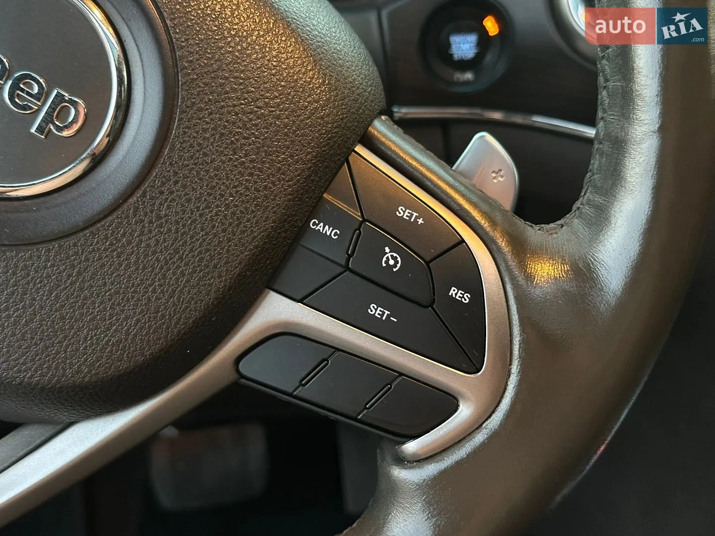 2018 Jeep Grand Cherokee - мініатюра 33
