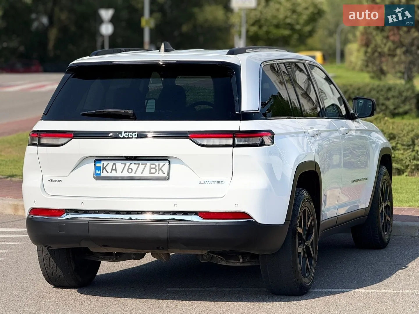 2022 Jeep Grand Cherokee - мініатюра 28