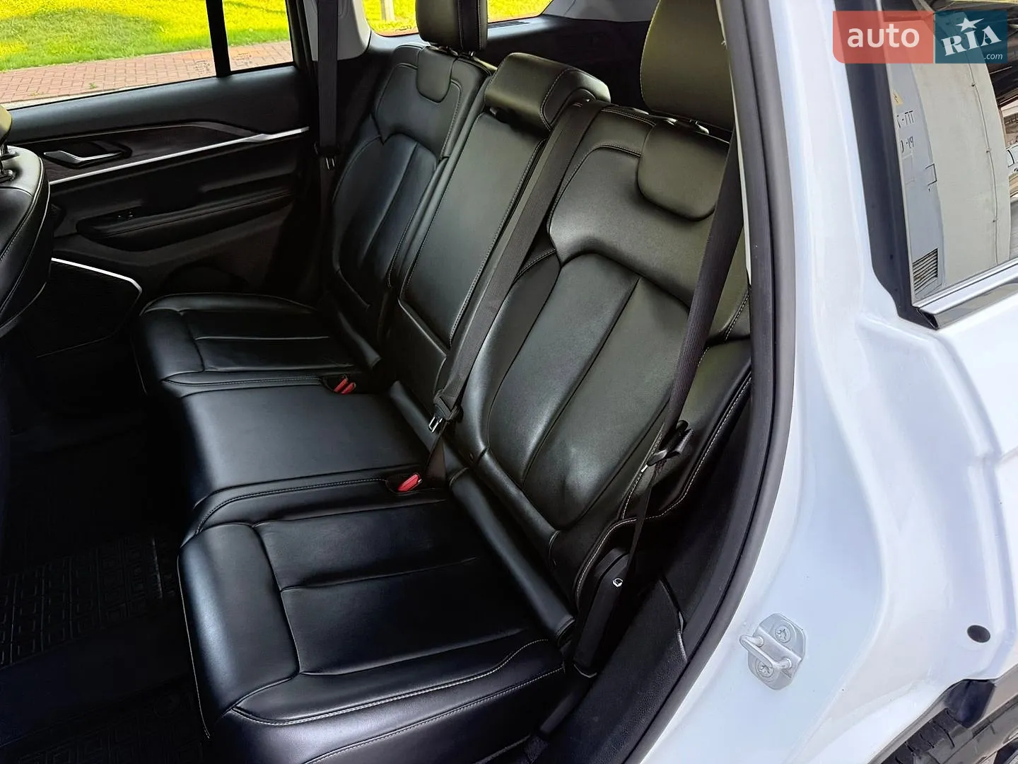 2022 Jeep Grand Cherokee - мініатюра 35