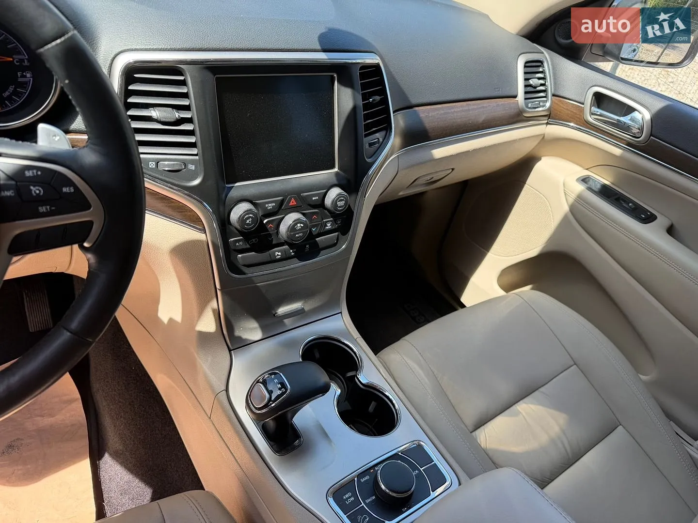 2015 Jeep Grand Cherokee - мініатюра 14