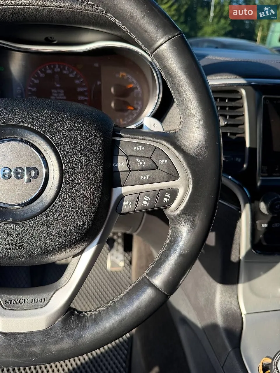 2015 Jeep Grand Cherokee - мініатюра 24