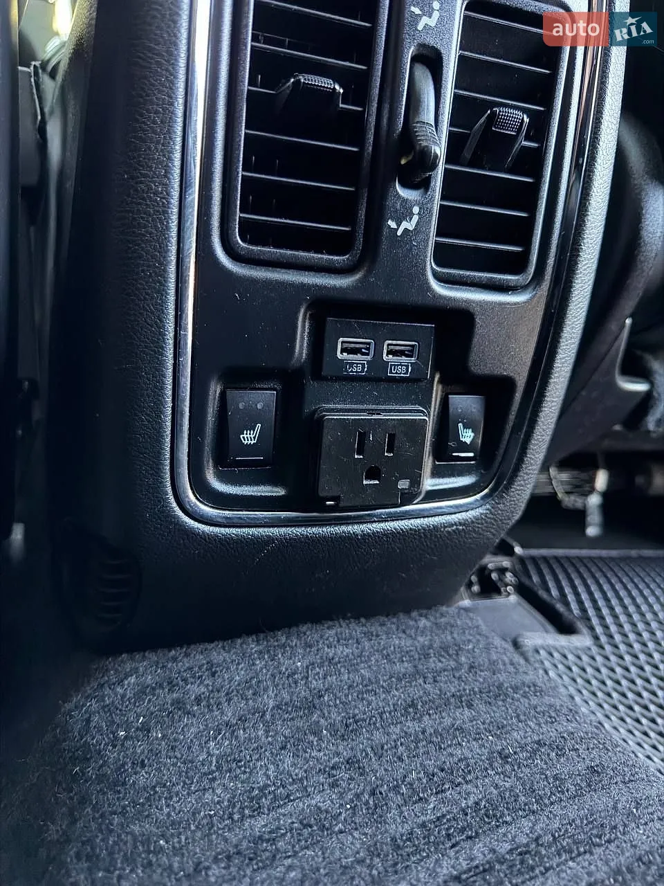 2015 Jeep Grand Cherokee - мініатюра 38