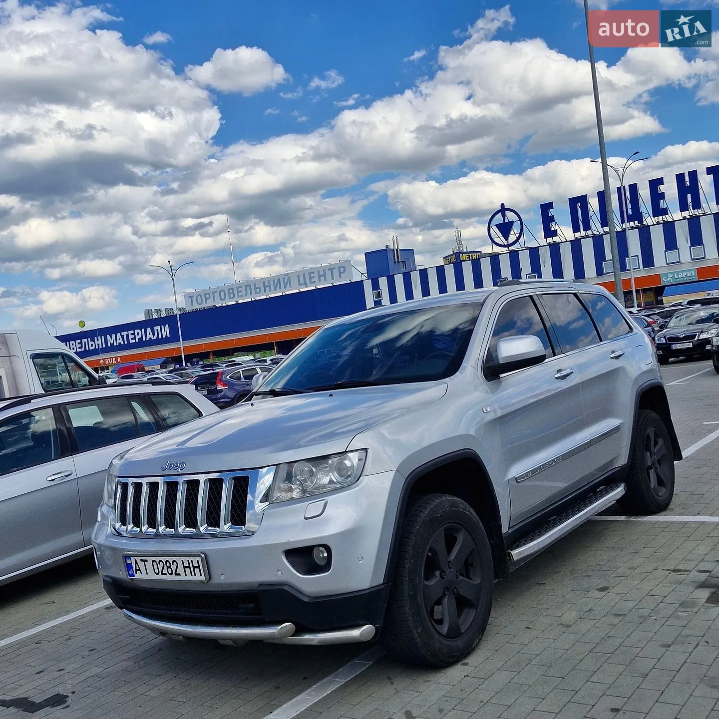 2011 Jeep Grand Cherokee - мініатюра 8