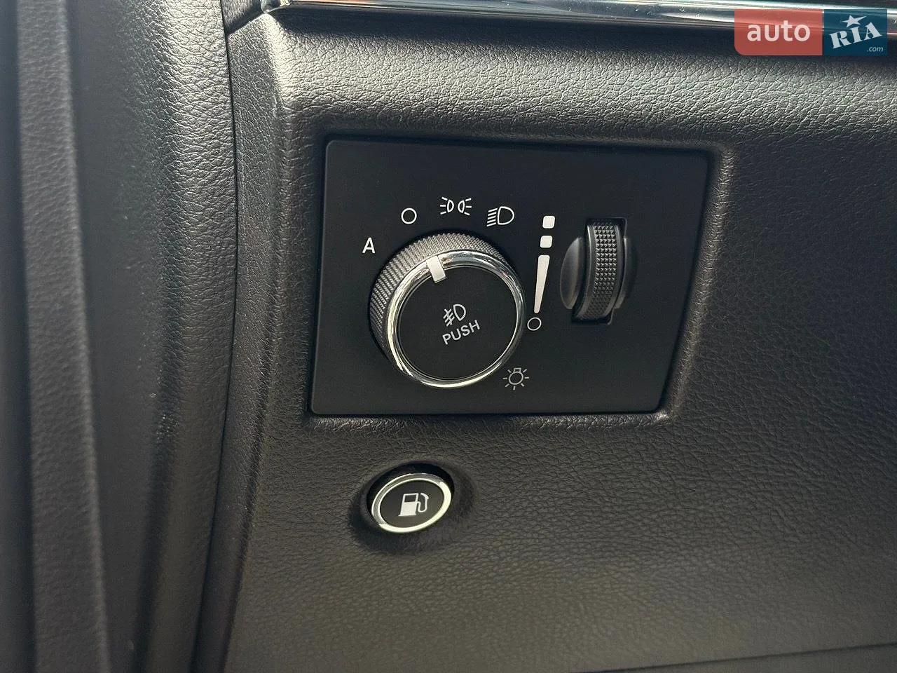 2018 Jeep Grand Cherokee - мініатюра 25