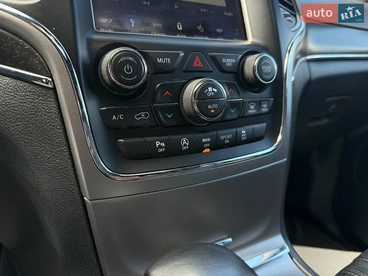 2018 Jeep Grand Cherokee - мініатюра 19