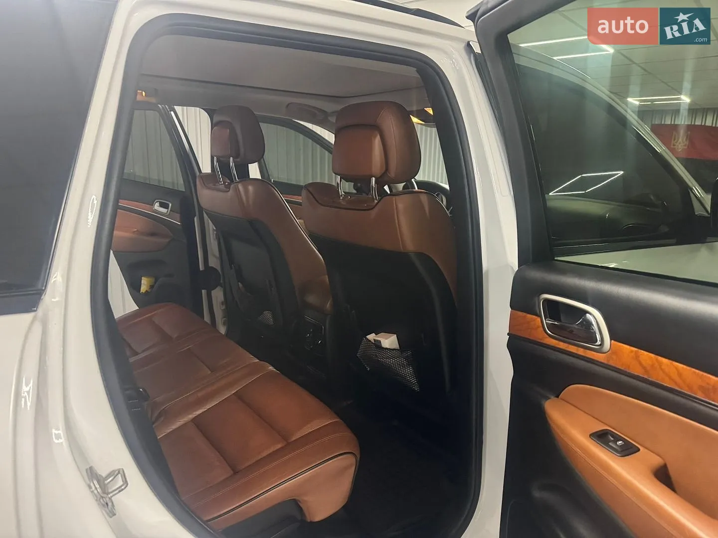 2012 Jeep Grand Cherokee - мініатюра 11
