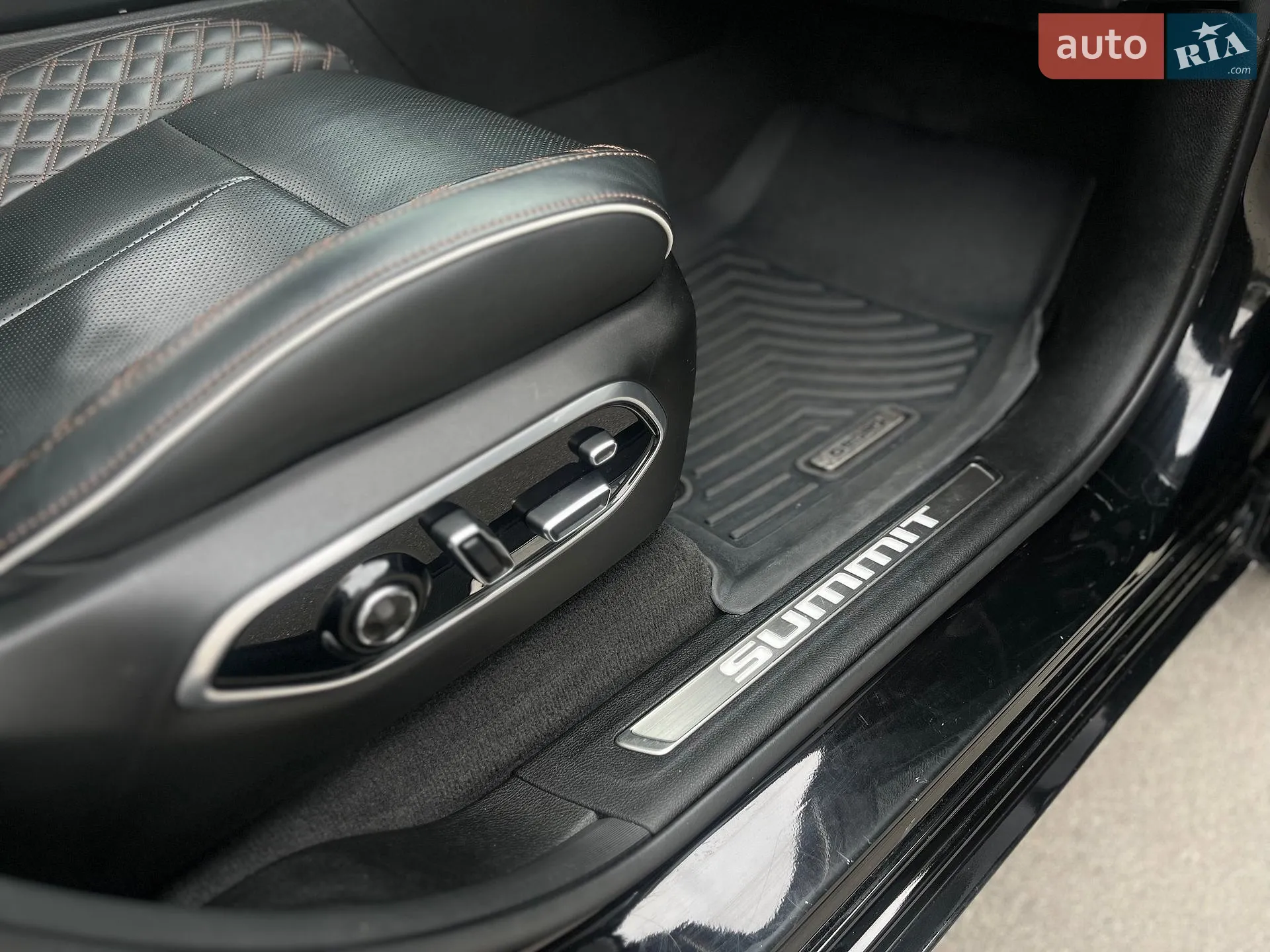 2022 Jeep Grand Cherokee - мініатюра 16