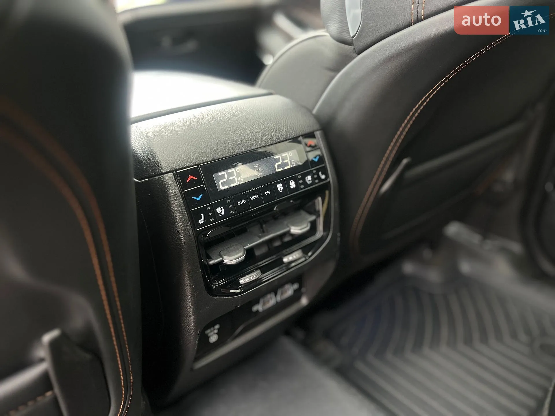 2022 Jeep Grand Cherokee - мініатюра 21