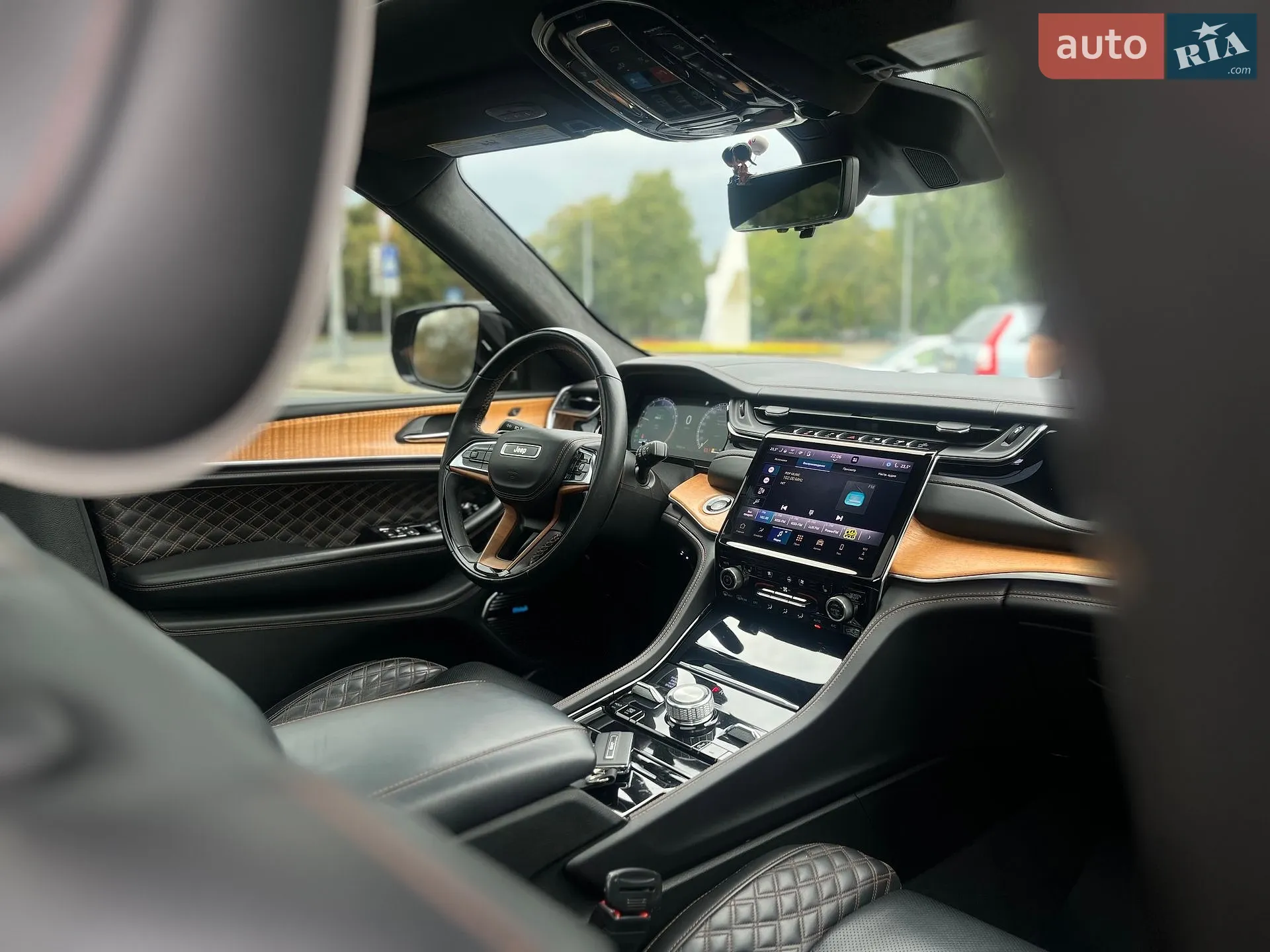 2022 Jeep Grand Cherokee - мініатюра 23