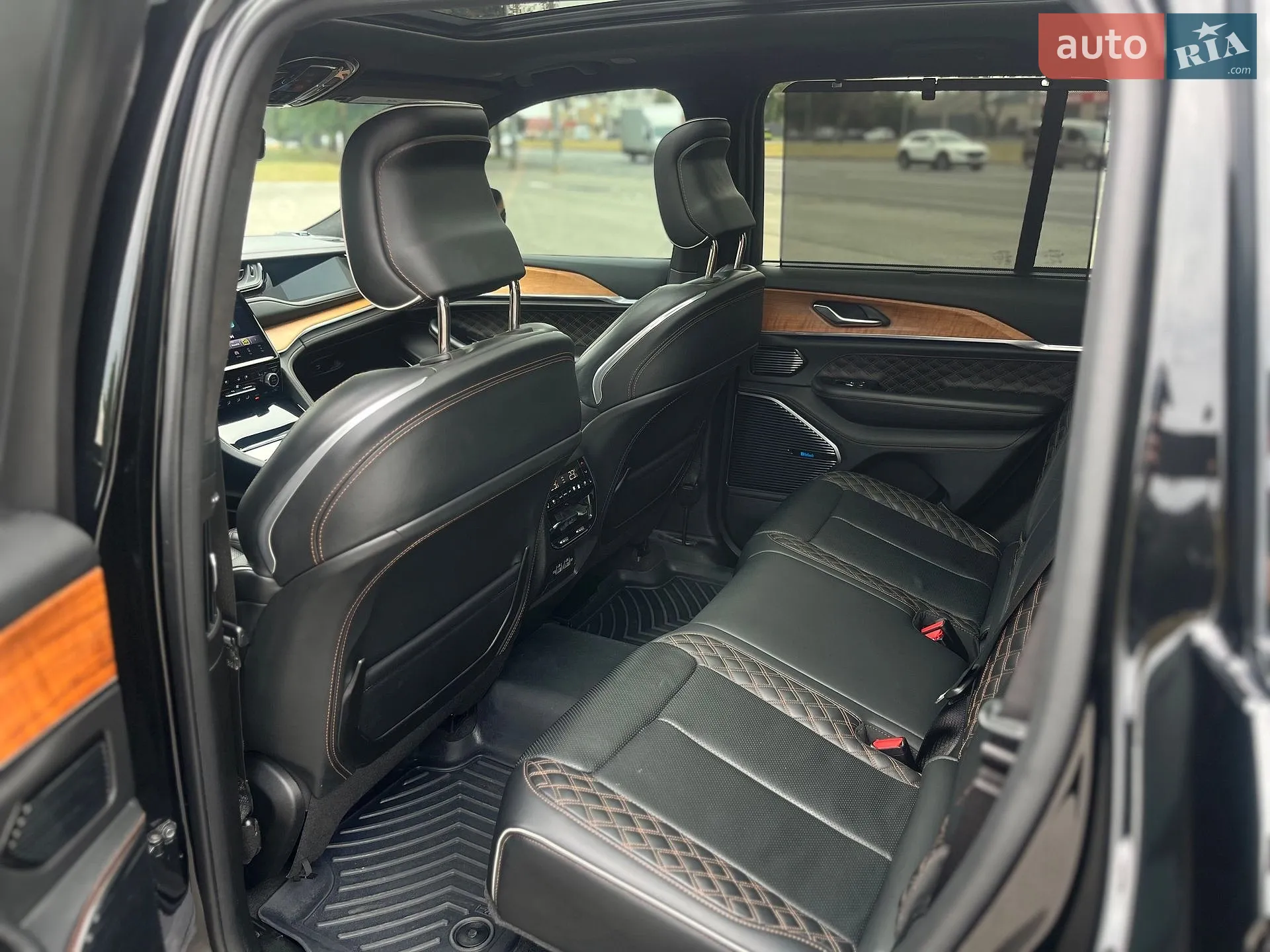 2022 Jeep Grand Cherokee - мініатюра 24