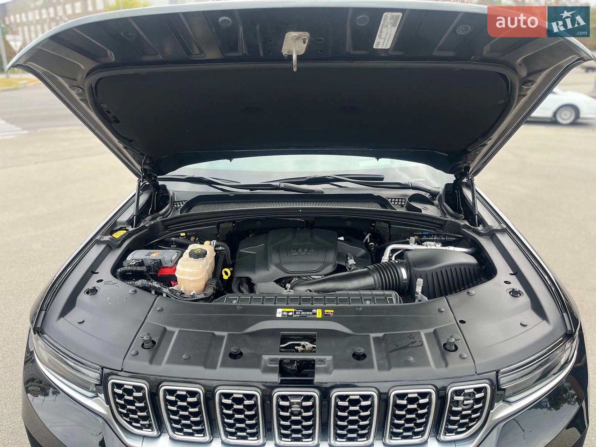 2022 Jeep Grand Cherokee - мініатюра 57