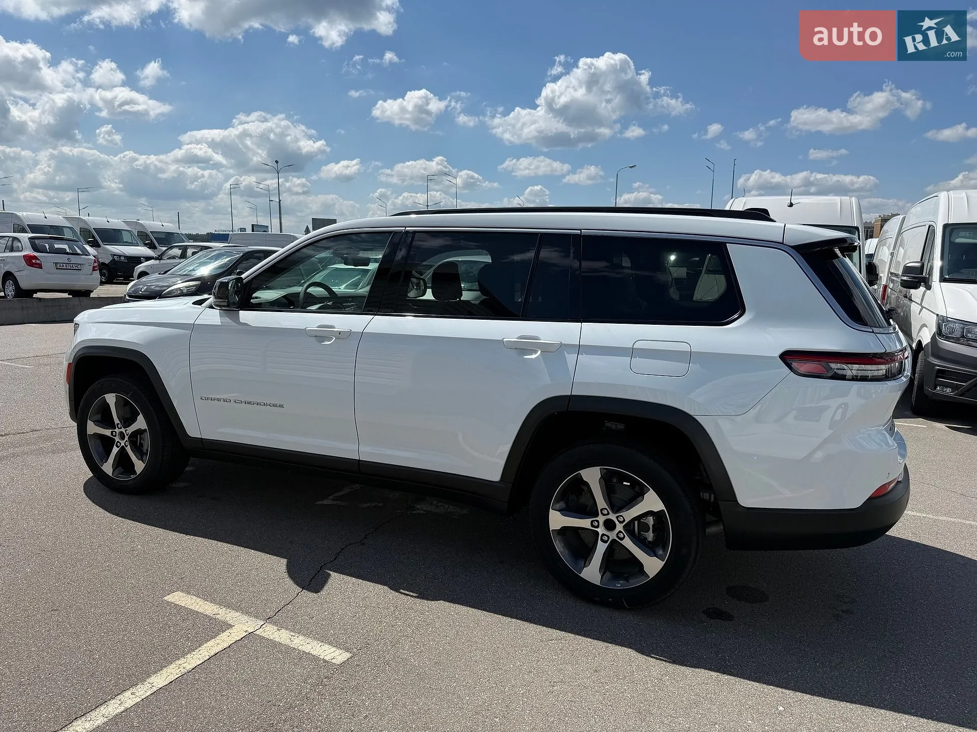 2023 Jeep Grand Cherokee - мініатюра 3